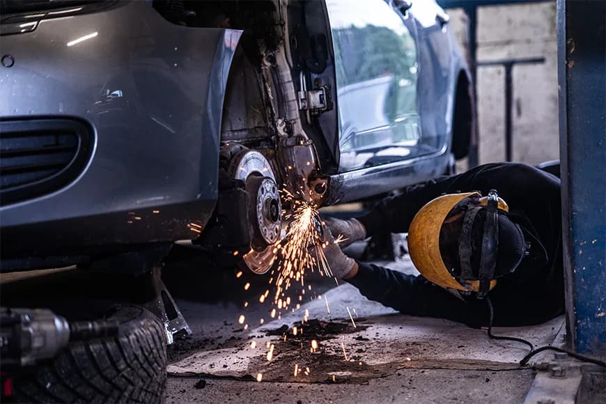 Karosszéria egyengetés és horpadásjavítás