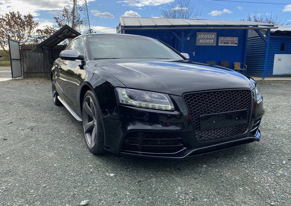 Autófényezés után – teljesen felújított karosszéria